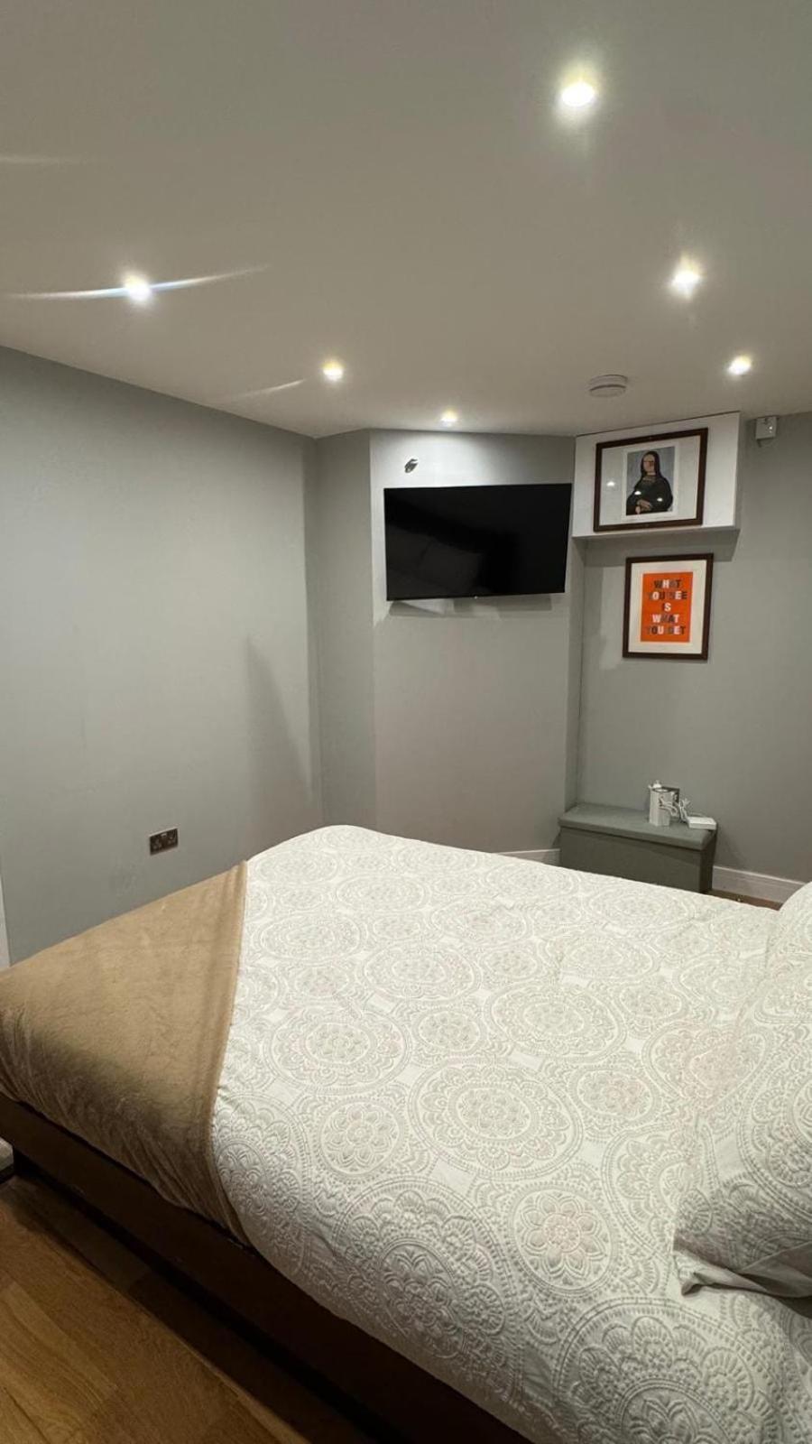 Central Apartment Лондон Экстерьер фото